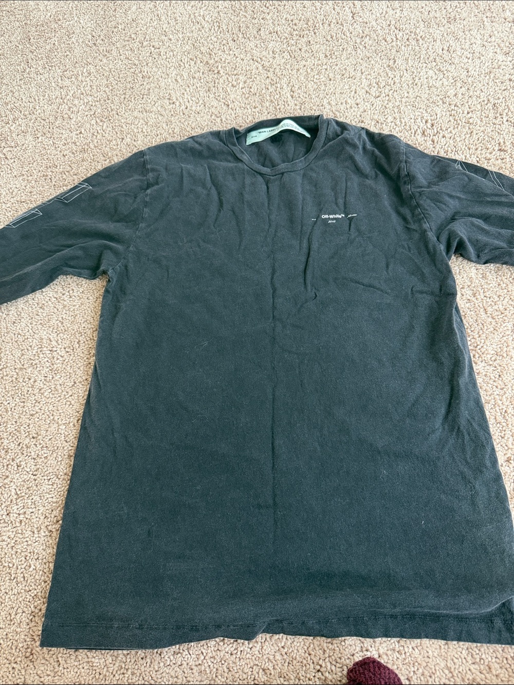 Off-White Black / charcoal Long-Sleeve Tee
